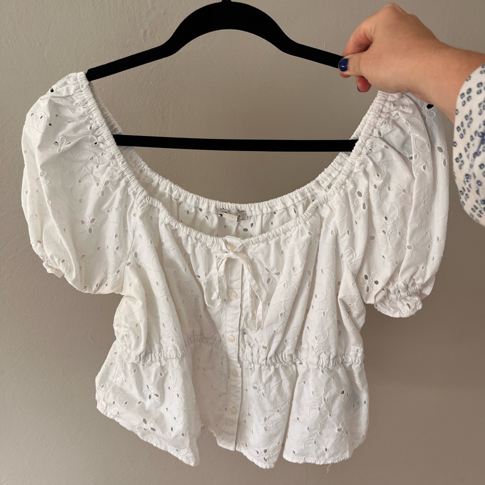 American Eagle Outfitters White Puff Sleeve Crop Blouse
